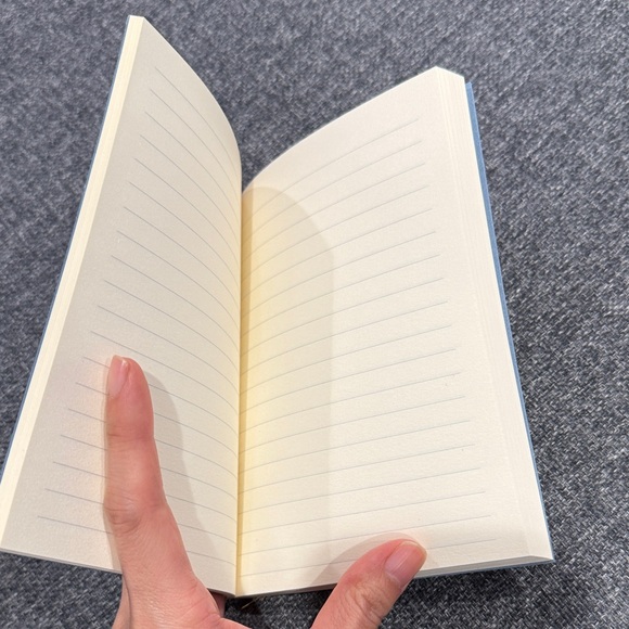 Sezane Notebook Bundle - Picture 5 of 16